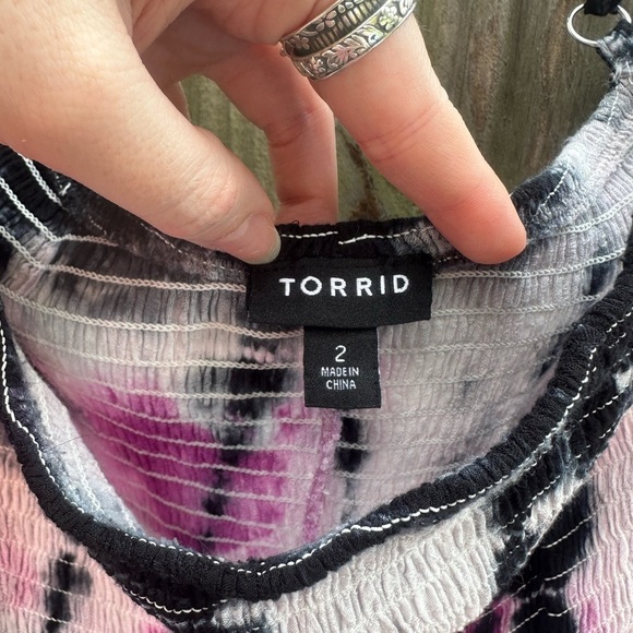 Torrid Tie Dye Babydoll Rayon Smocked Cold Shoulder Flowy Top - Picture 6 of 11